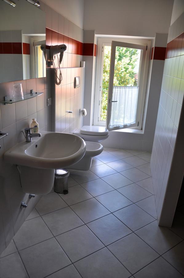 Ostello Residenza Molinatto Oggiono Экстерьер фото