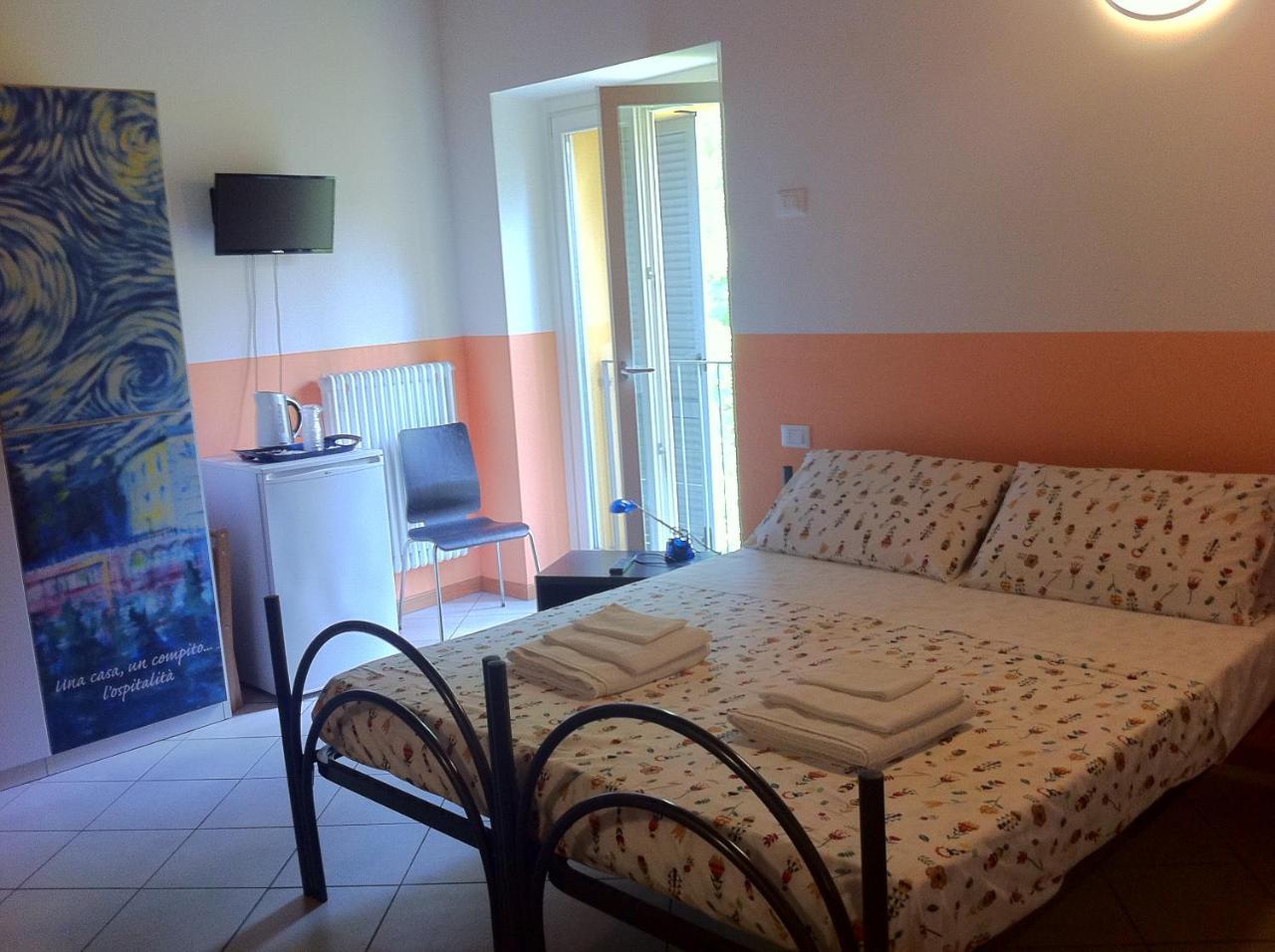 Ostello Residenza Molinatto Oggiono Экстерьер фото